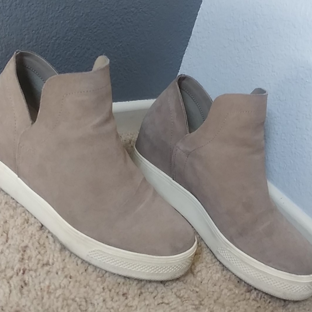 Steve Madden boots.
